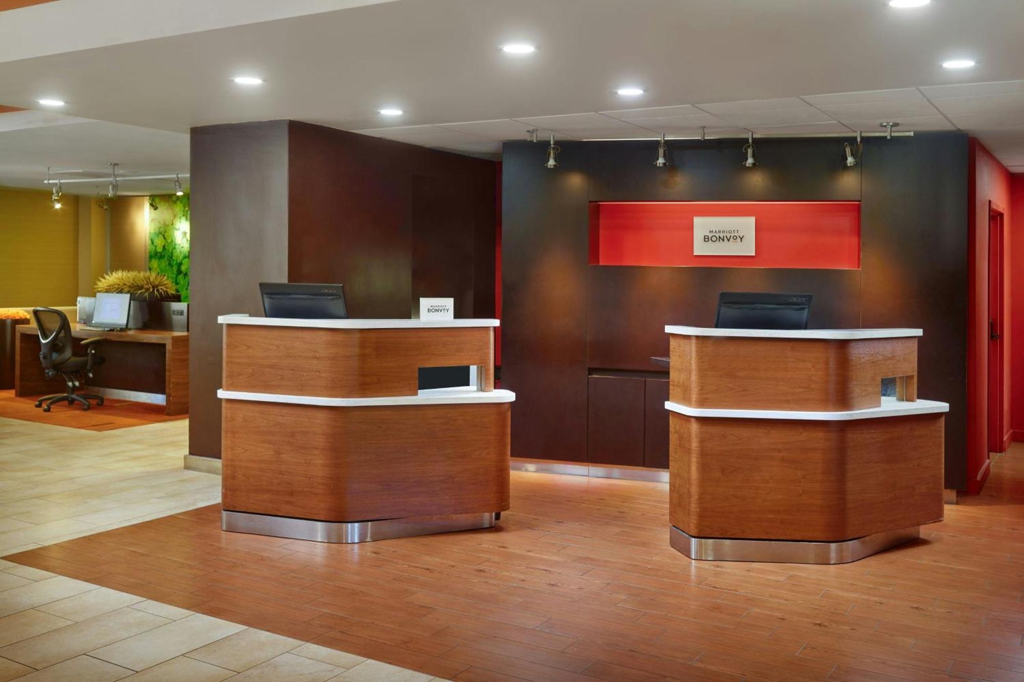 Hotel Courtyard By Marriott Baton Rouge Acadian Centre/Lsu Area Extérieur photo